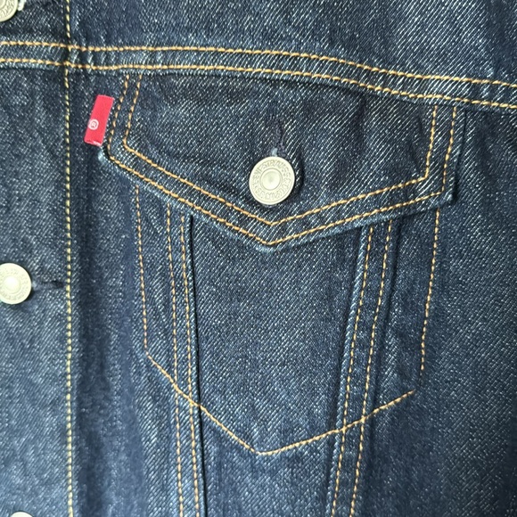 Levi’s Trucker Denim Jacket - Picture 6 of 7